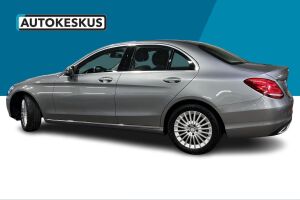Mercedes-Benz C esikatselu 8
