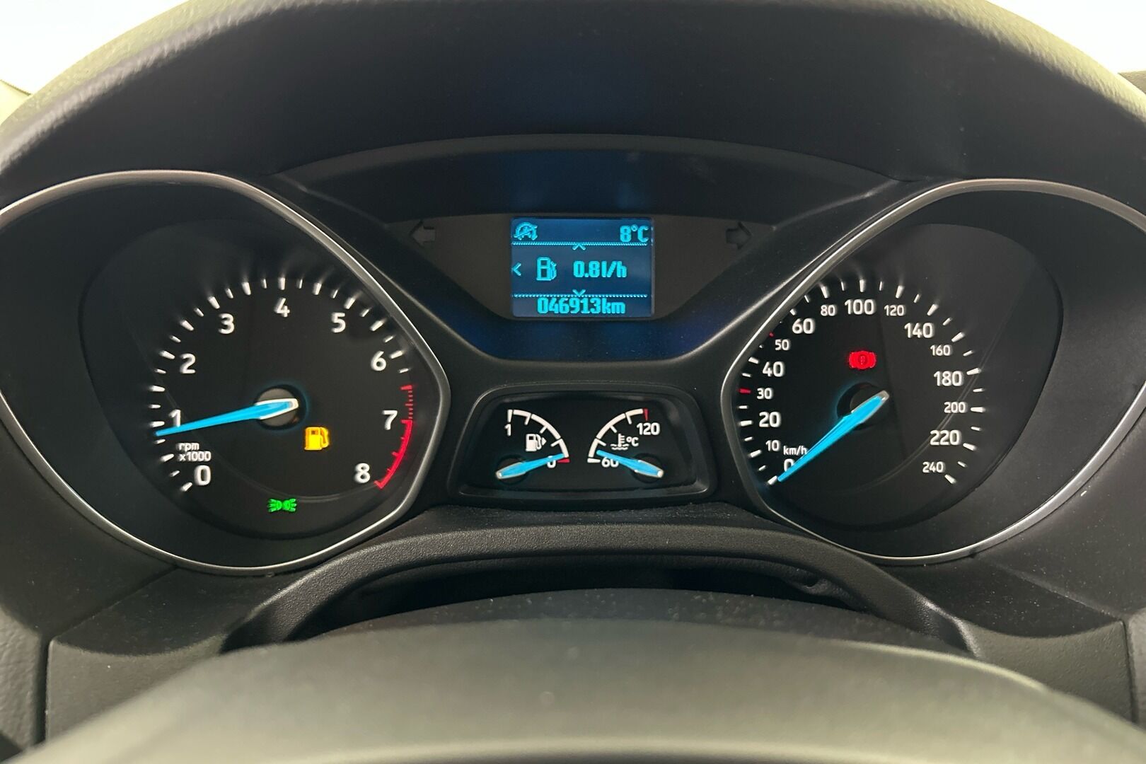 Ford Focus iso kuva 13