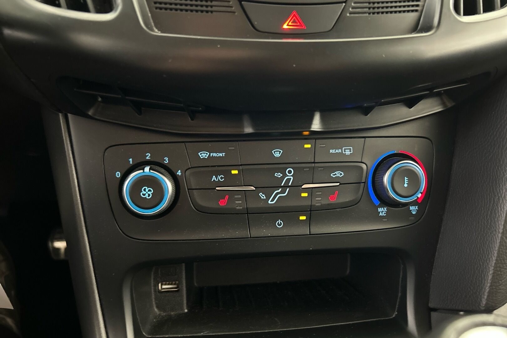 Ford Focus iso kuva 22