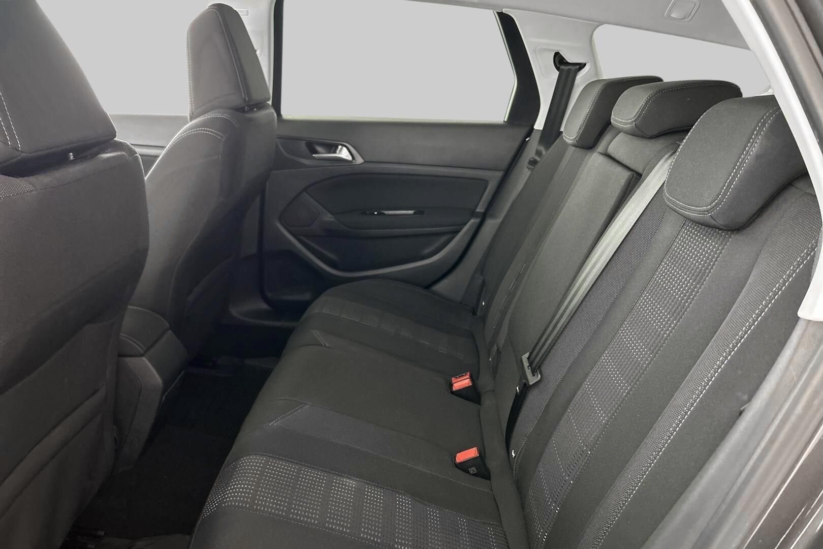 Peugeot 308 iso kuva 10