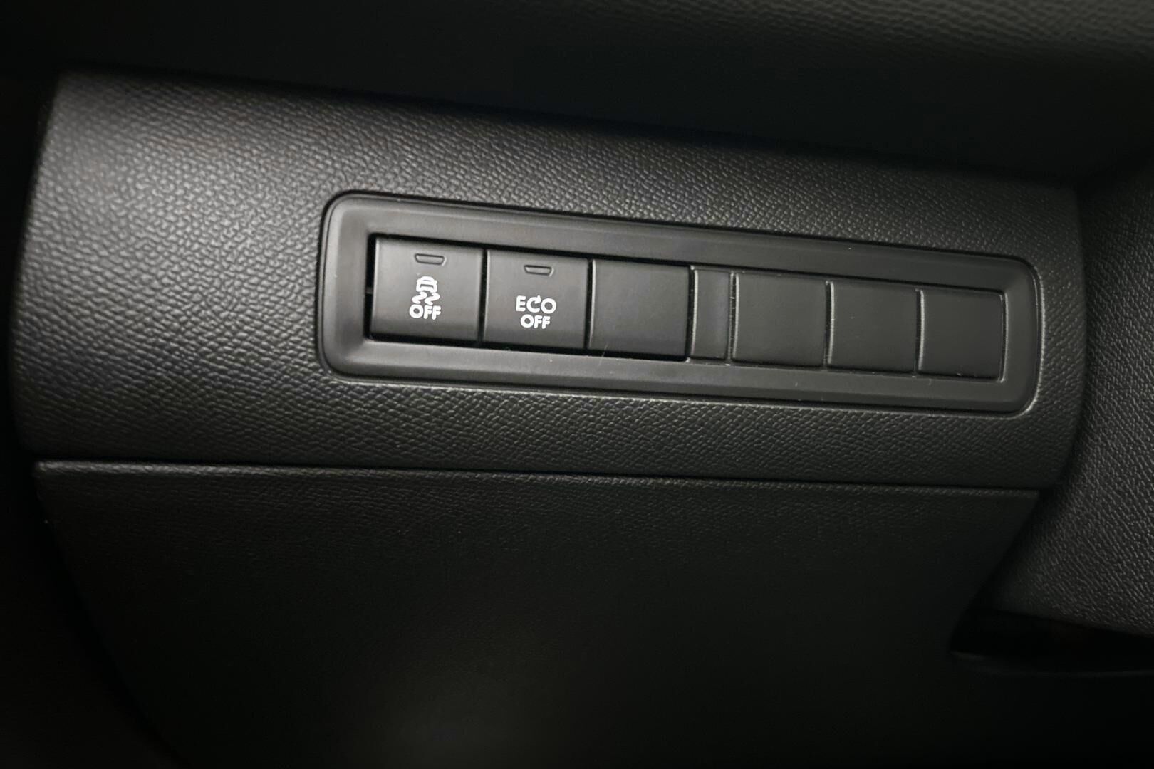 Peugeot 308 iso kuva 19