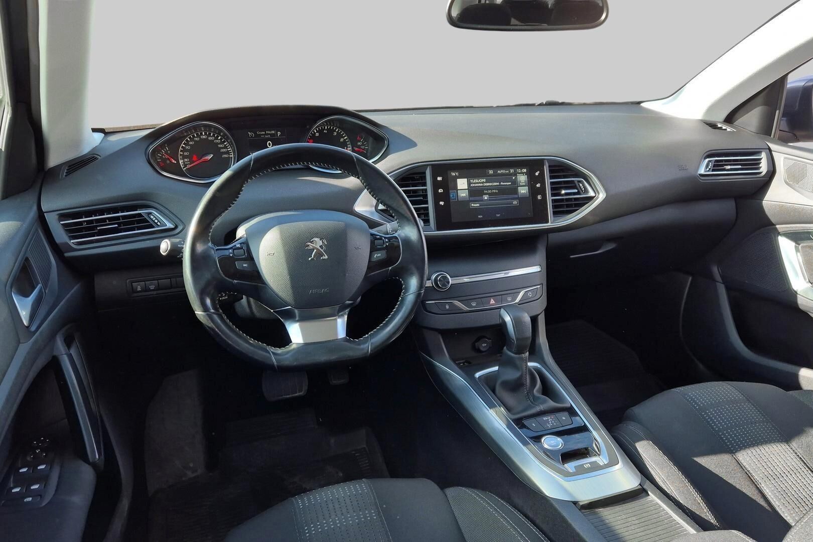 Peugeot 308 iso kuva 2