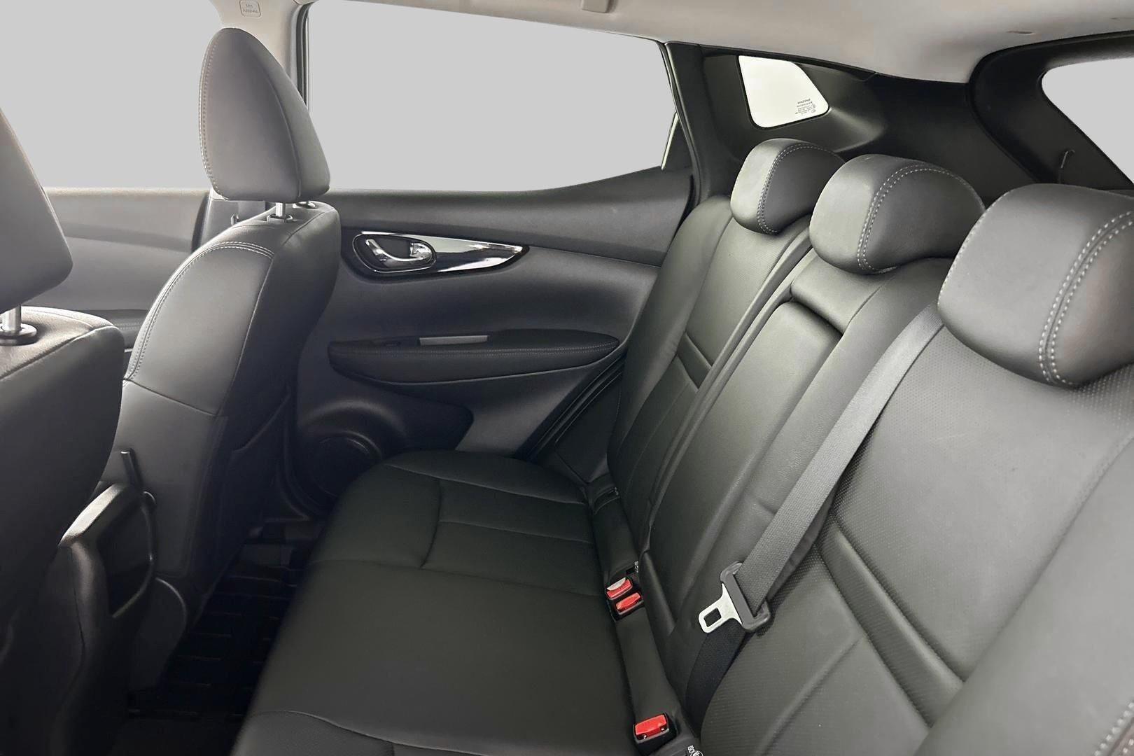 Nissan Qashqai iso kuva 10