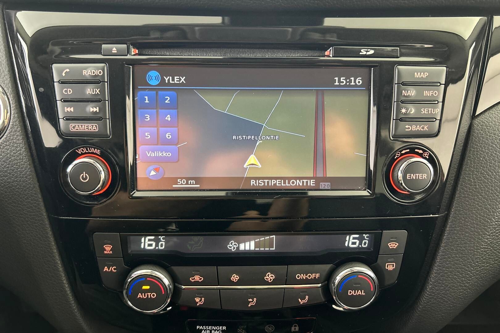 Nissan Qashqai iso kuva 15
