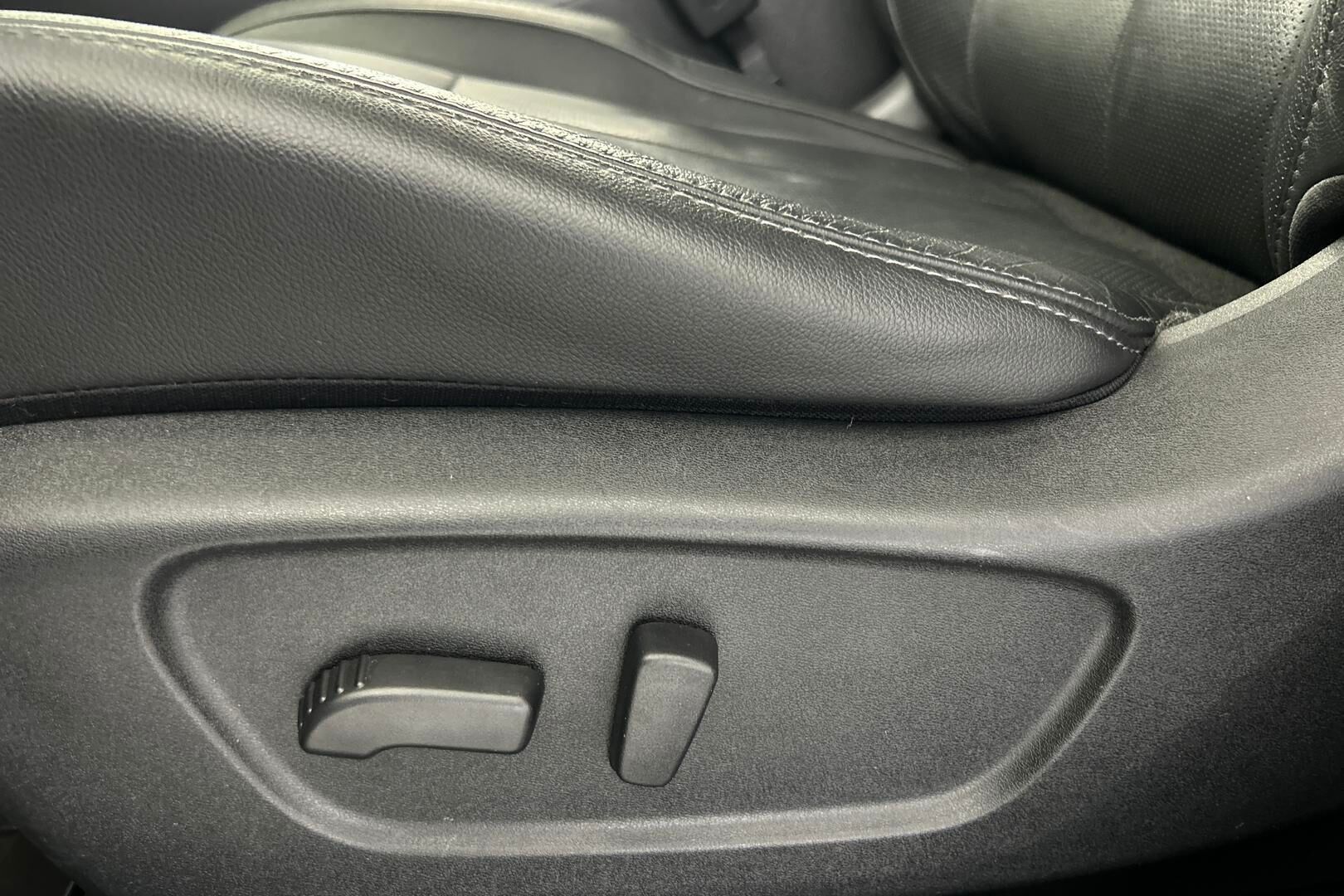 Nissan Qashqai iso kuva 25