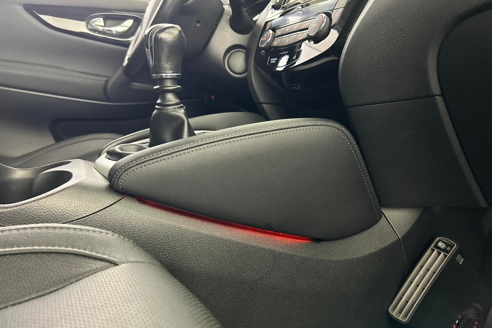 Nissan Qashqai iso kuva 27