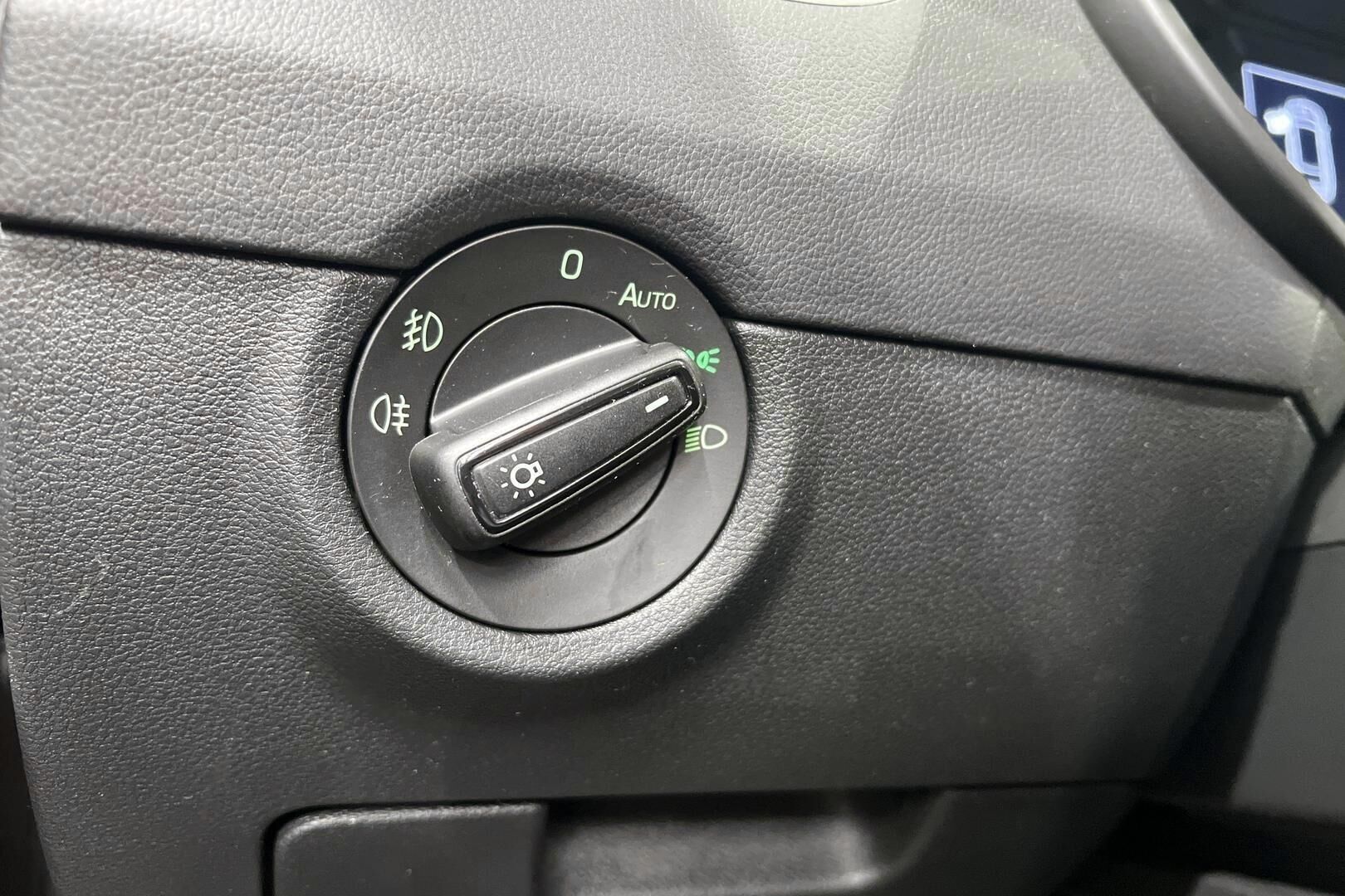 Skoda Octavia iso kuva 26