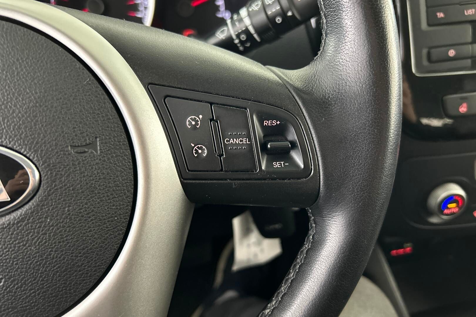 Kia Venga iso kuva 14