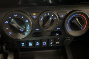 Toyota Hilux esikatselu 15