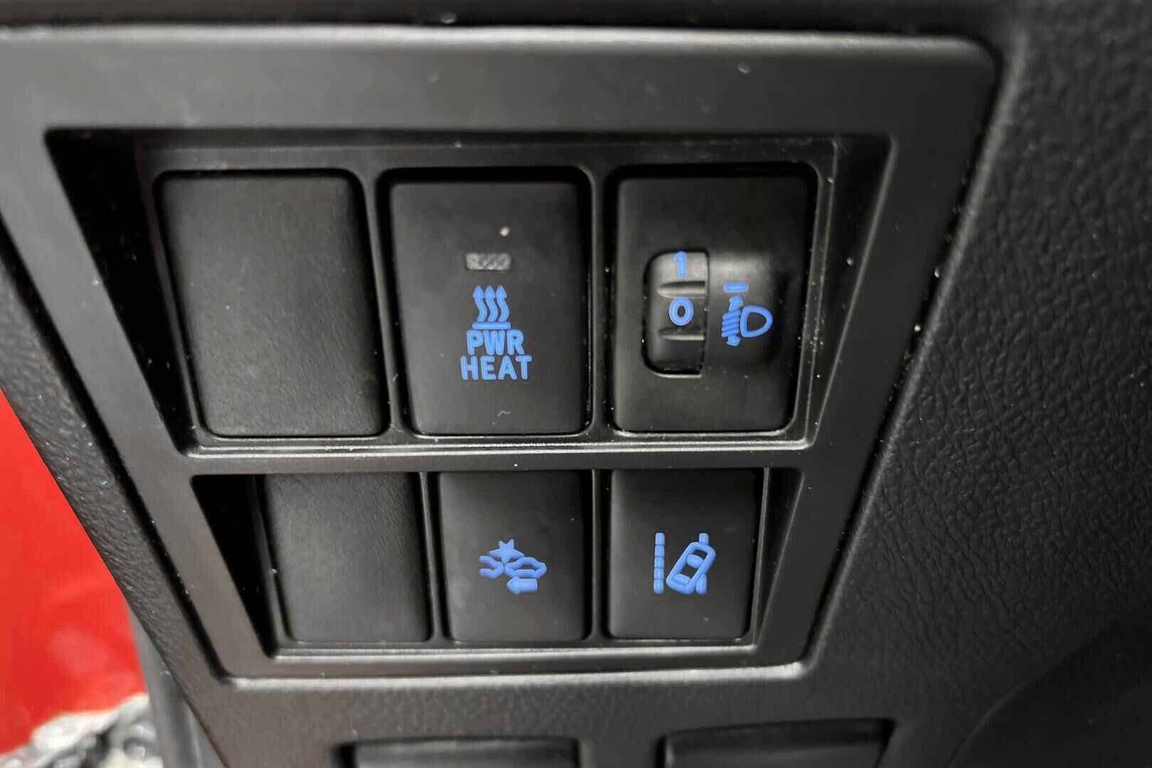 Toyota Hilux iso kuva 20