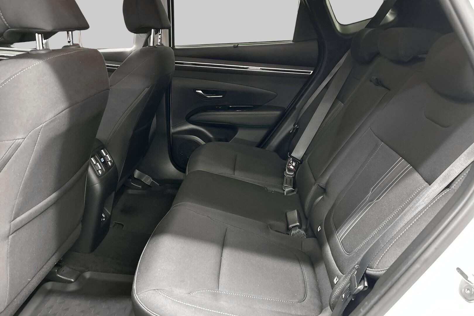 Hyundai Tucson iso kuva 9