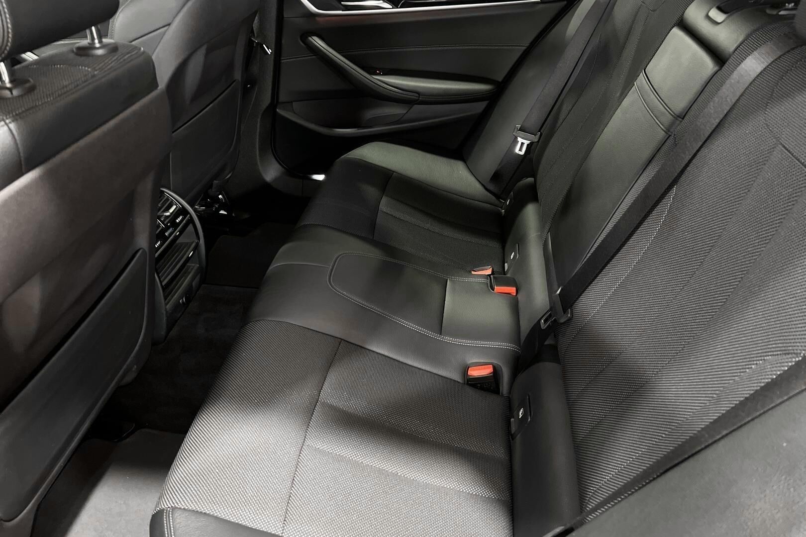 BMW 5-sarja iso kuva 10