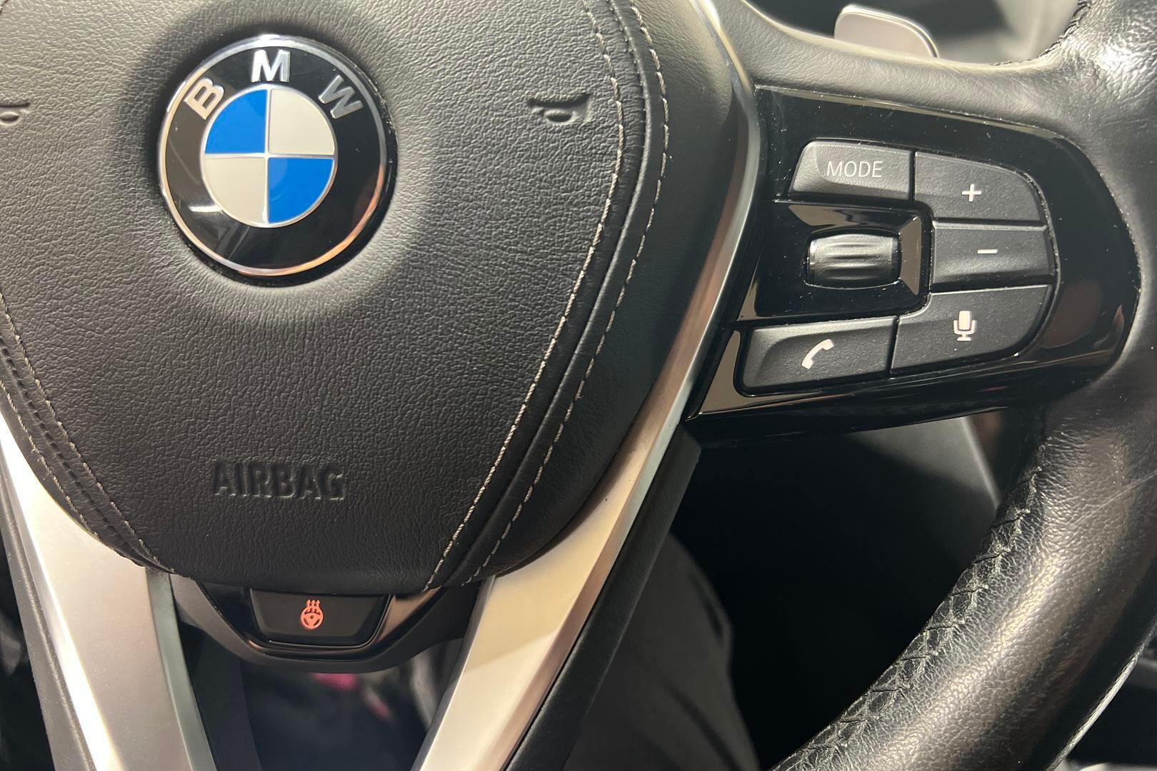 BMW 5-SARJA iso kuva 8