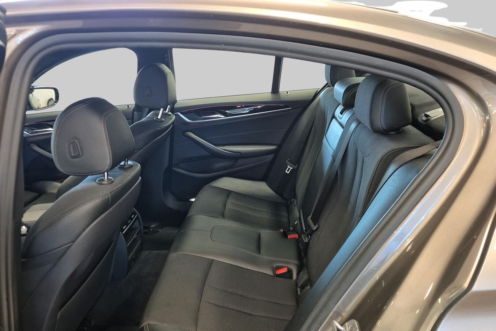 BMW 5-sarja iso kuva 8