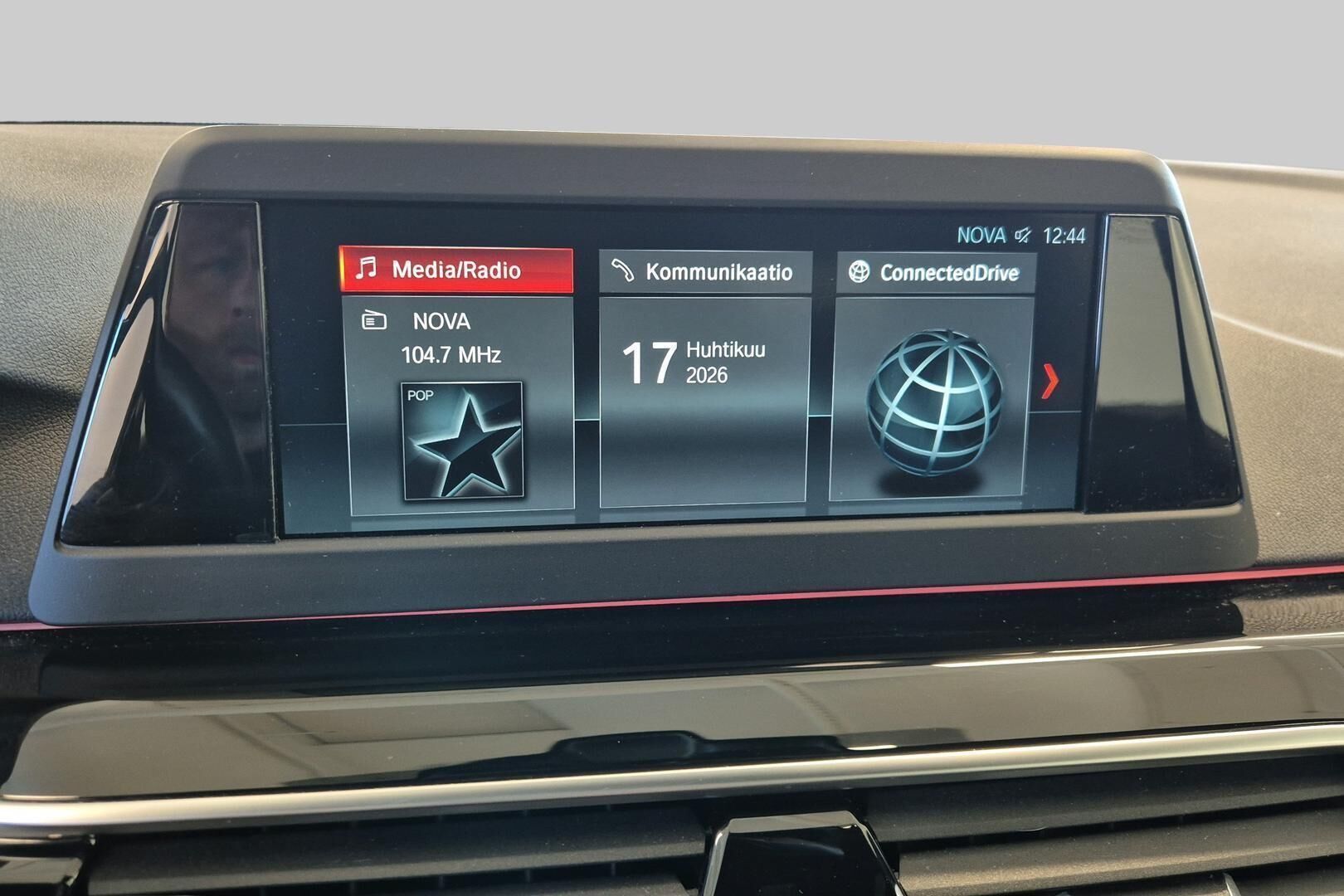 BMW 5-sarja iso kuva 13