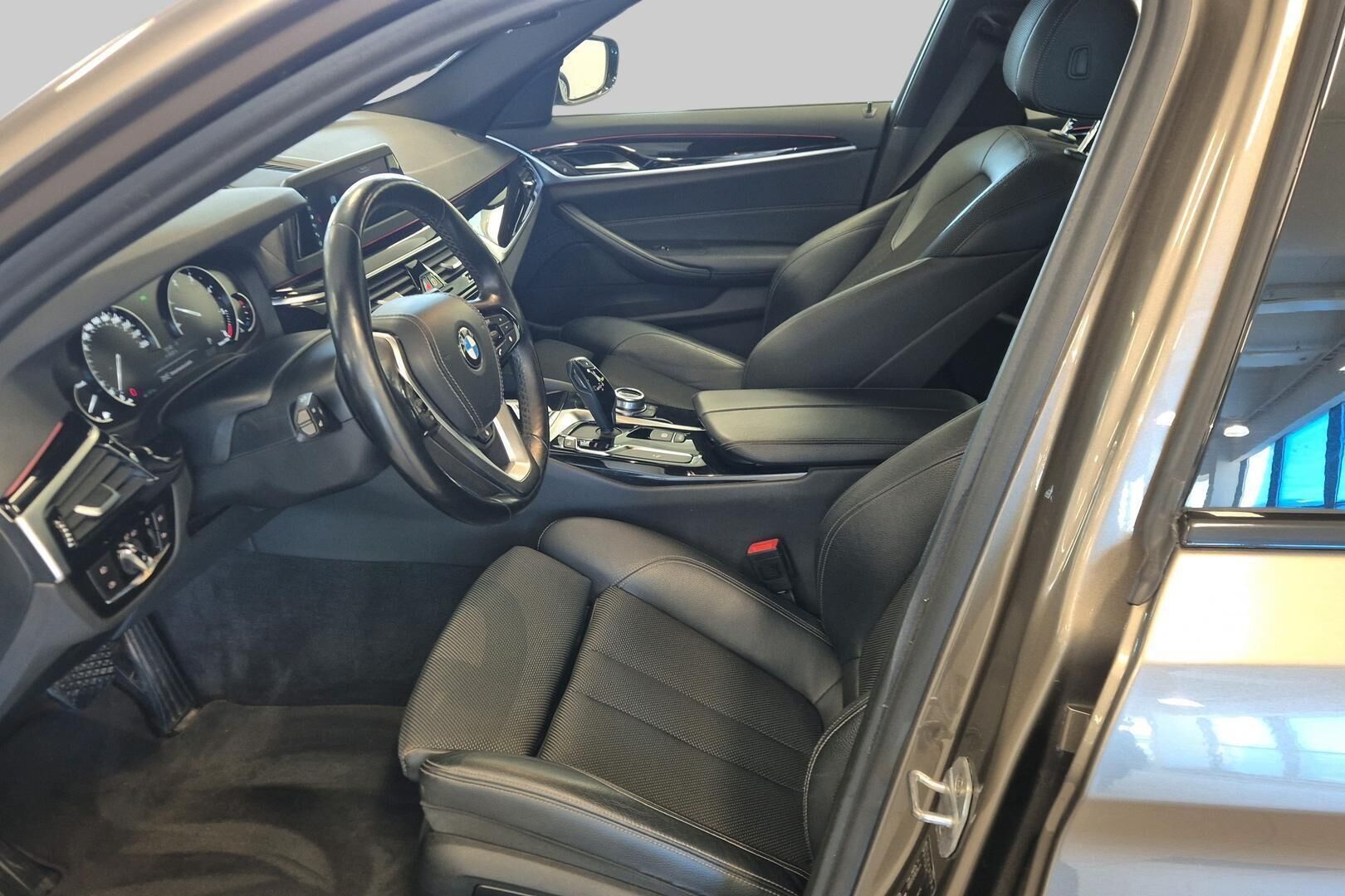 BMW 5-sarja iso kuva 7