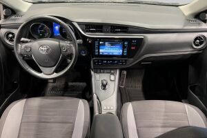 Toyota Auris esikatselu 11