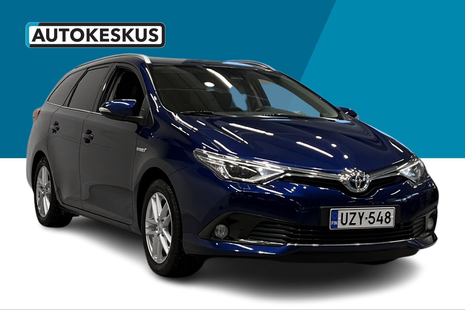 Toyota Auris iso kuva 3