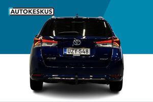 Toyota Auris esikatselu 6