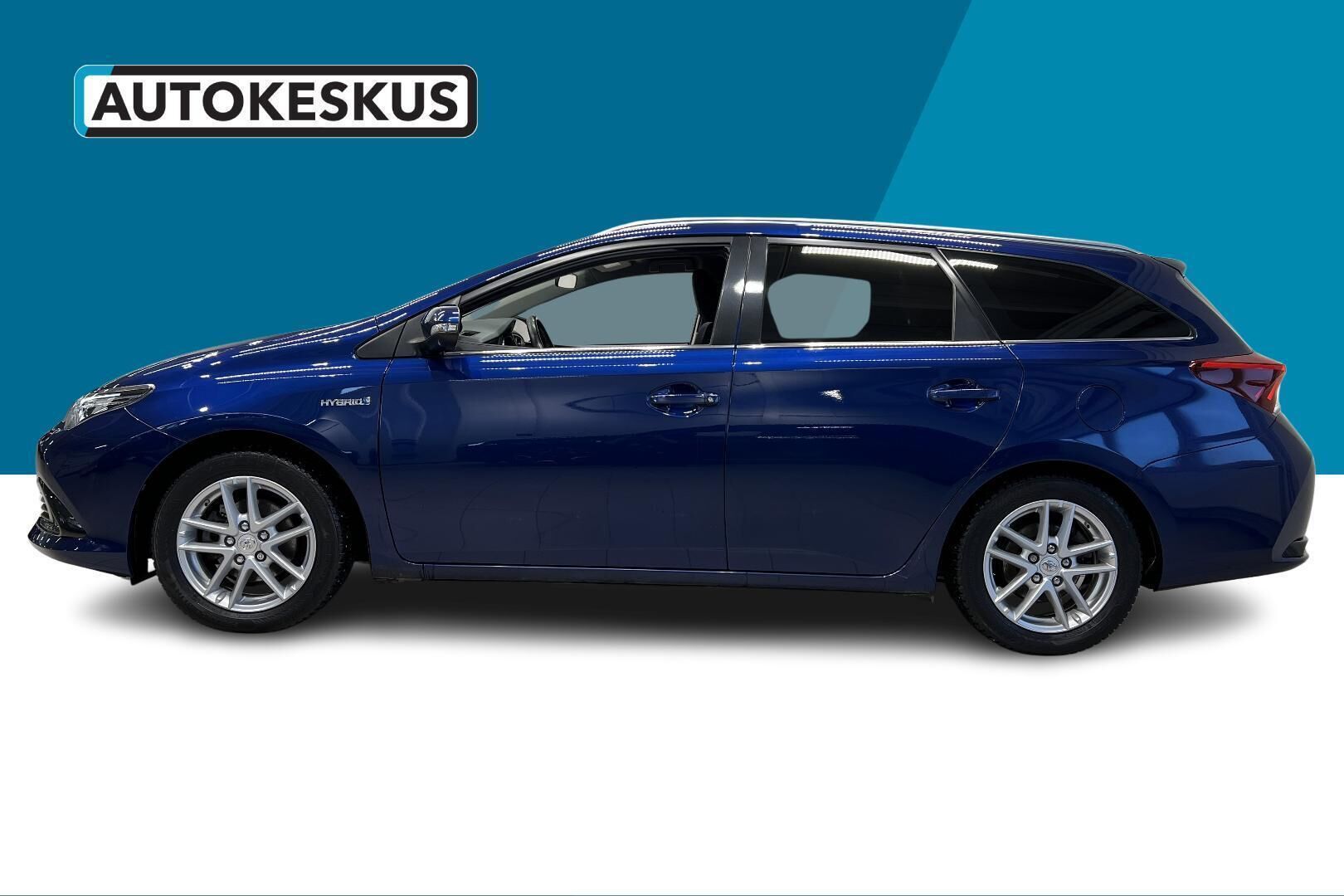 Toyota Auris iso kuva 8