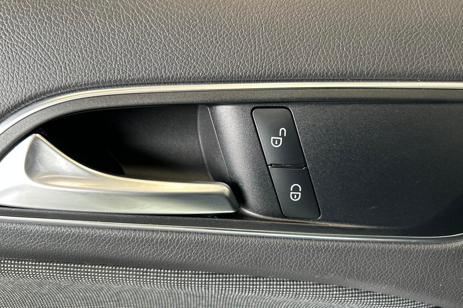 Mercedes-Benz A iso kuva 27