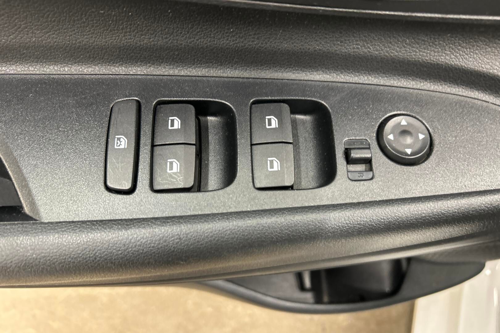 Hyundai i20 Hatchback iso kuva 21