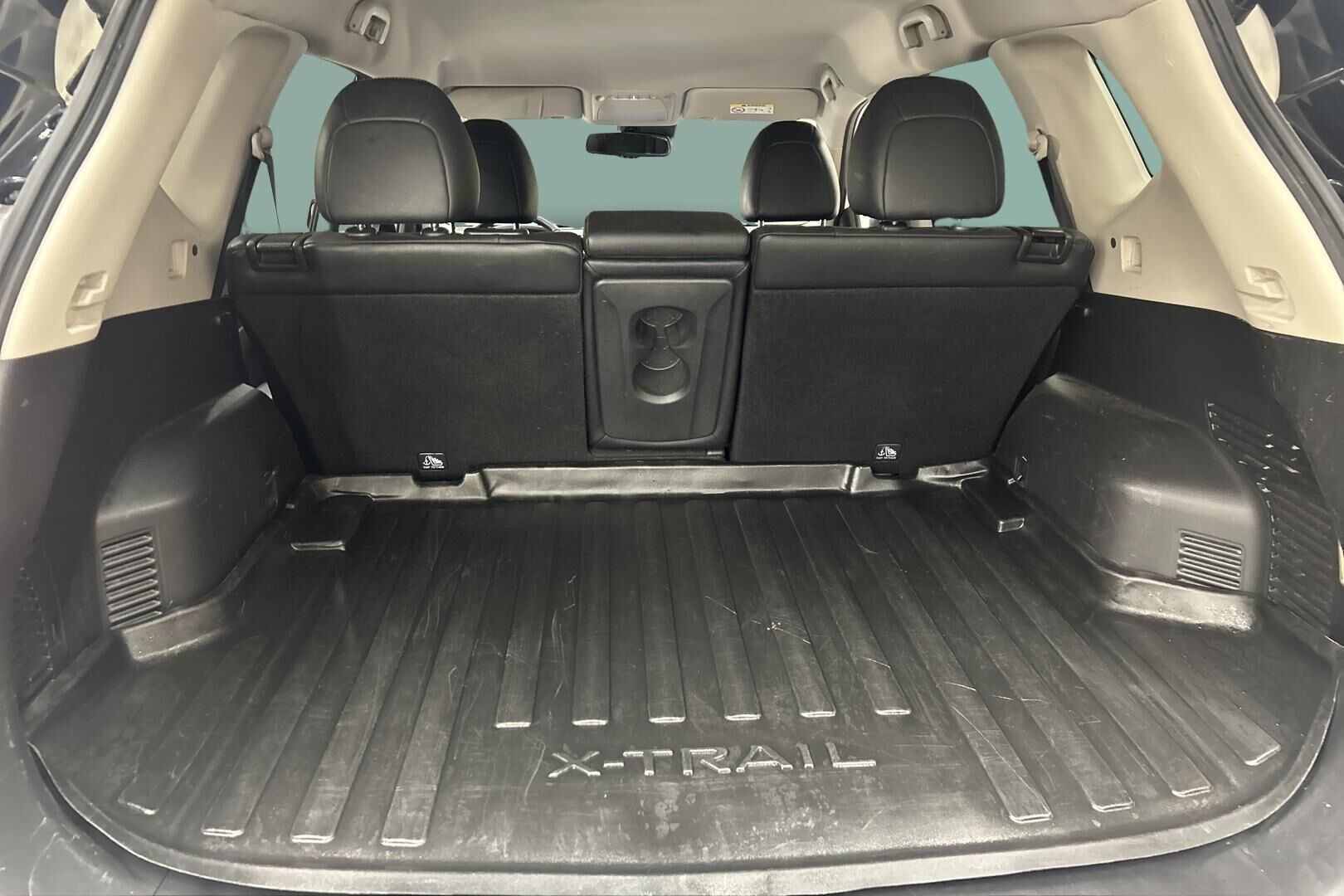 Nissan X-Trail iso kuva 12