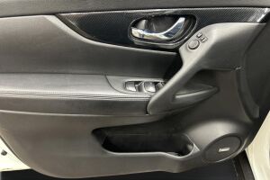 Nissan X-Trail esikatselu 14