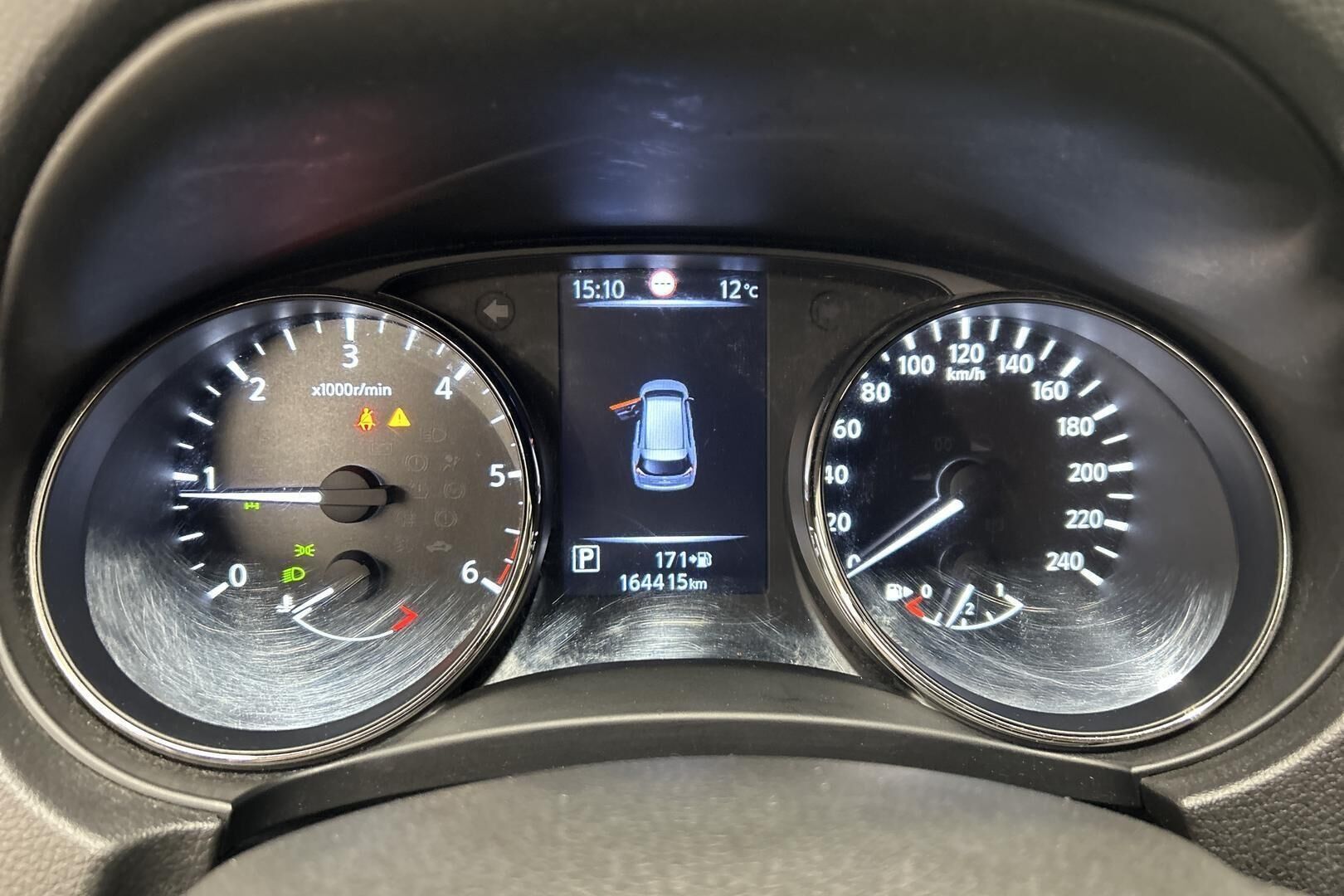 Nissan X-Trail iso kuva 19