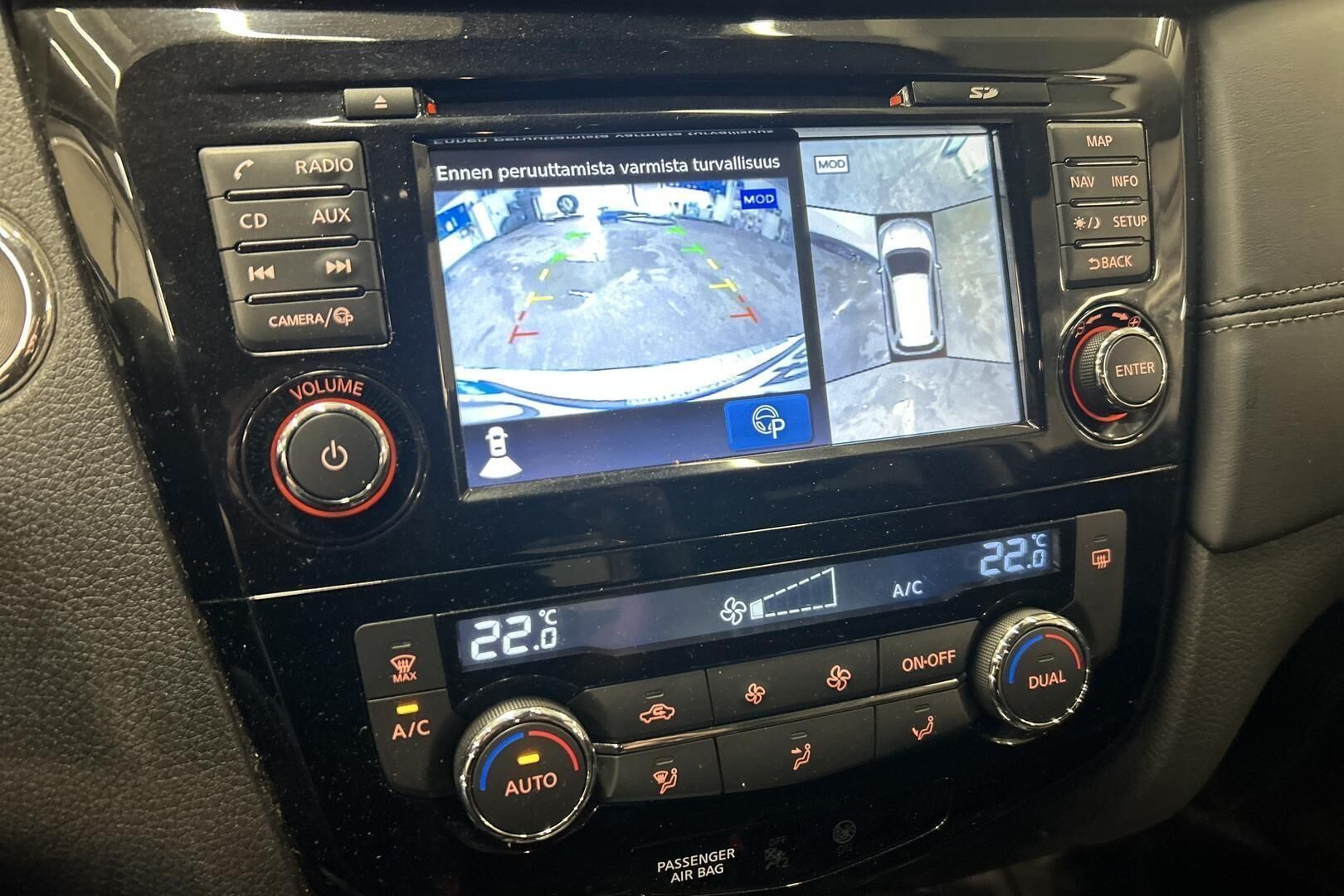 Nissan X-Trail iso kuva 22