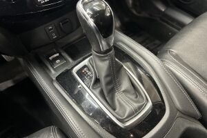 Nissan X-Trail esikatselu 24