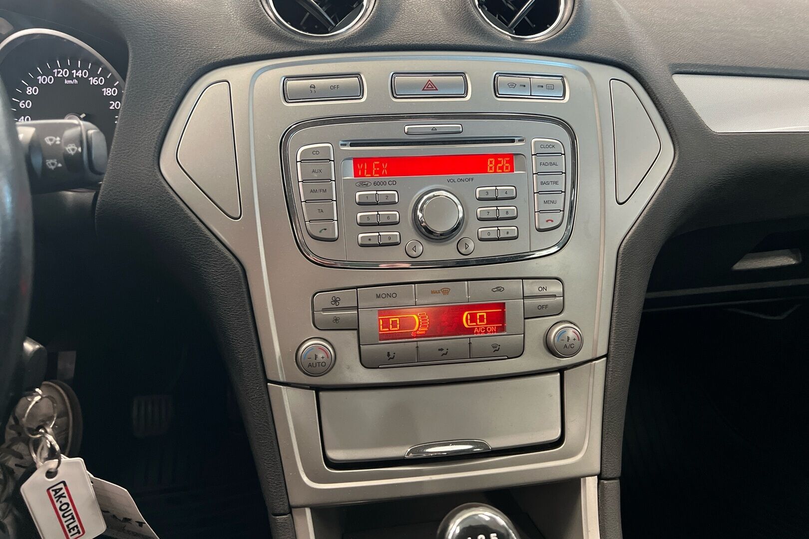 Ford Mondeo iso kuva 12