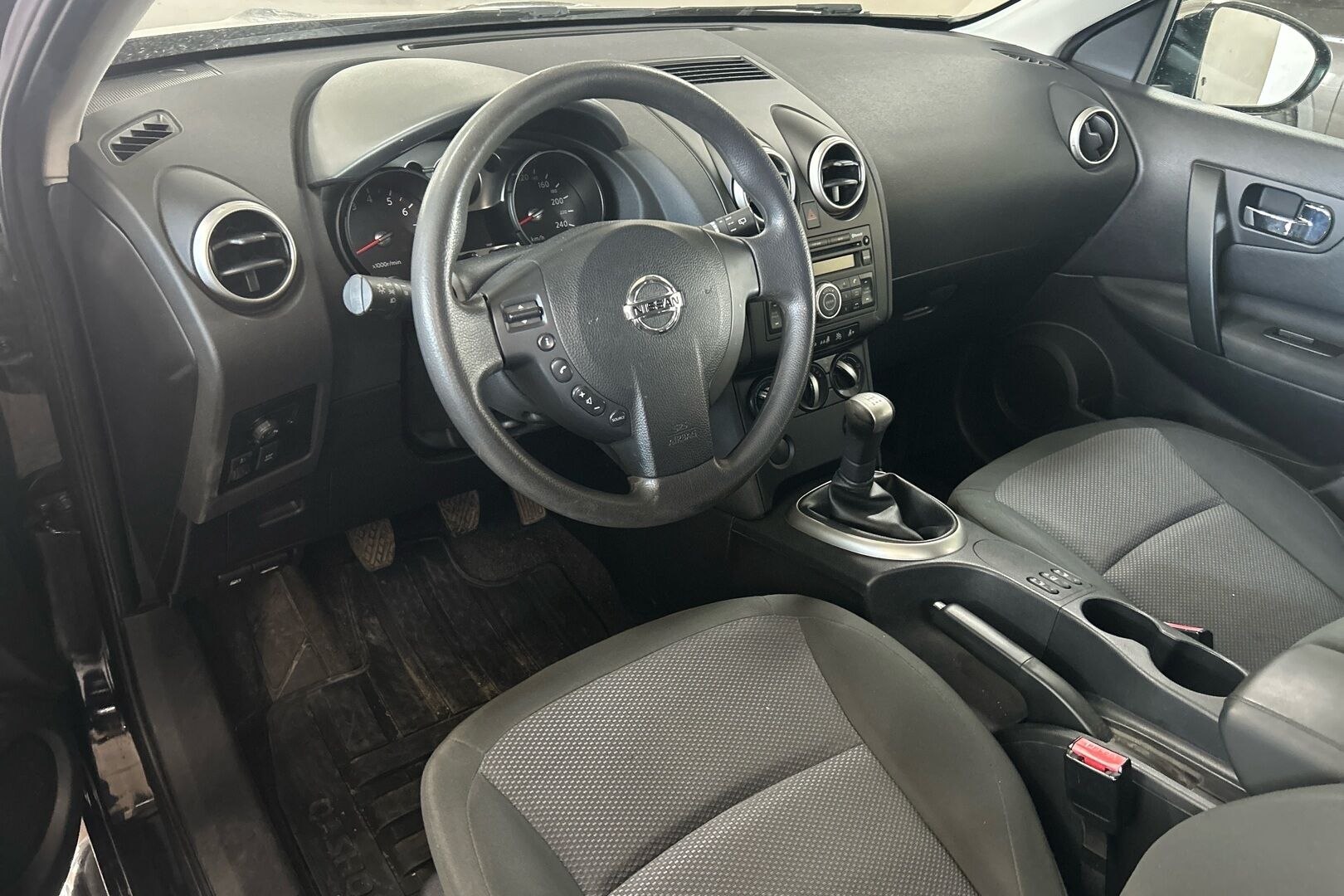 Nissan Qashqai iso kuva 1