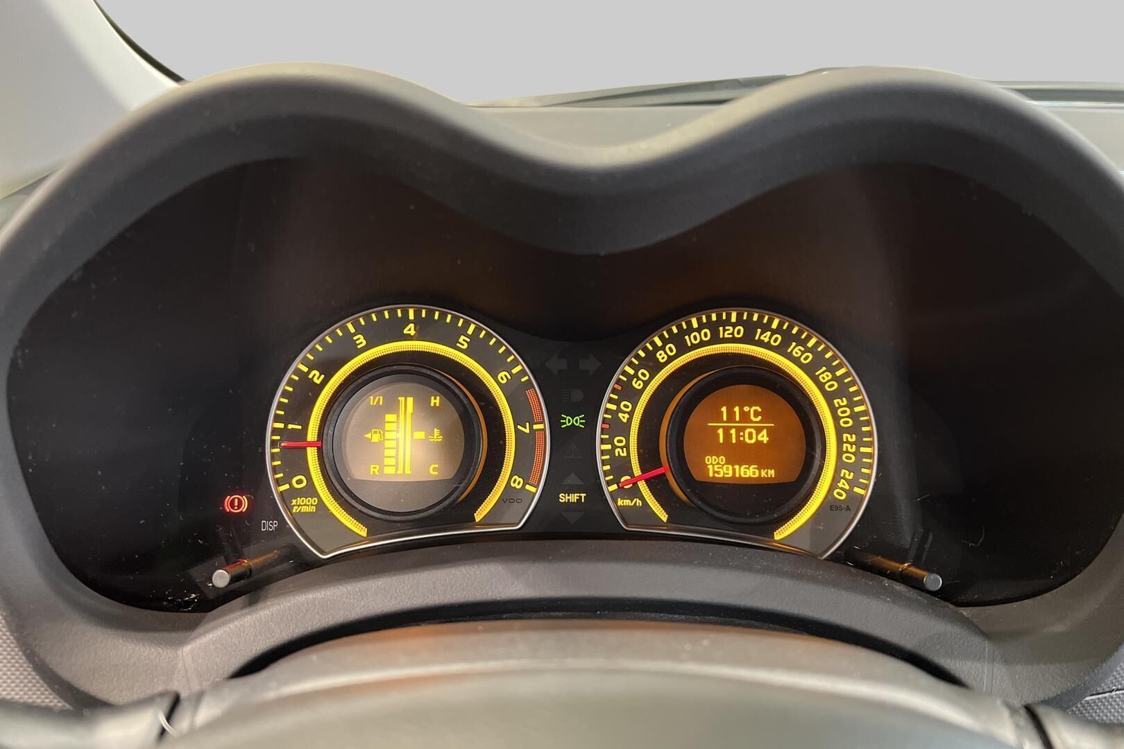 Toyota Auris iso kuva 14