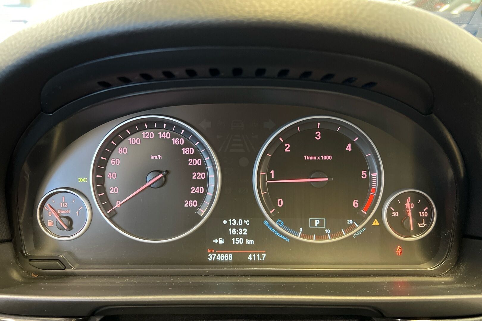 BMW 5-SARJA iso kuva 14