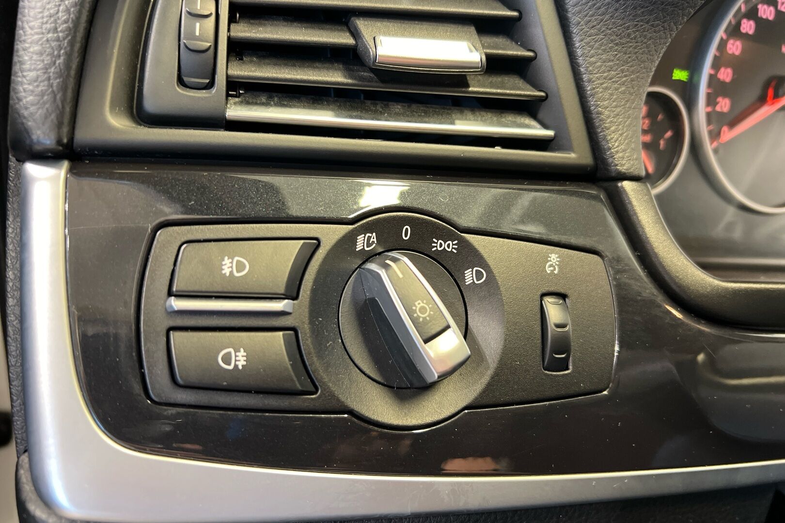 BMW 5-SARJA iso kuva 22