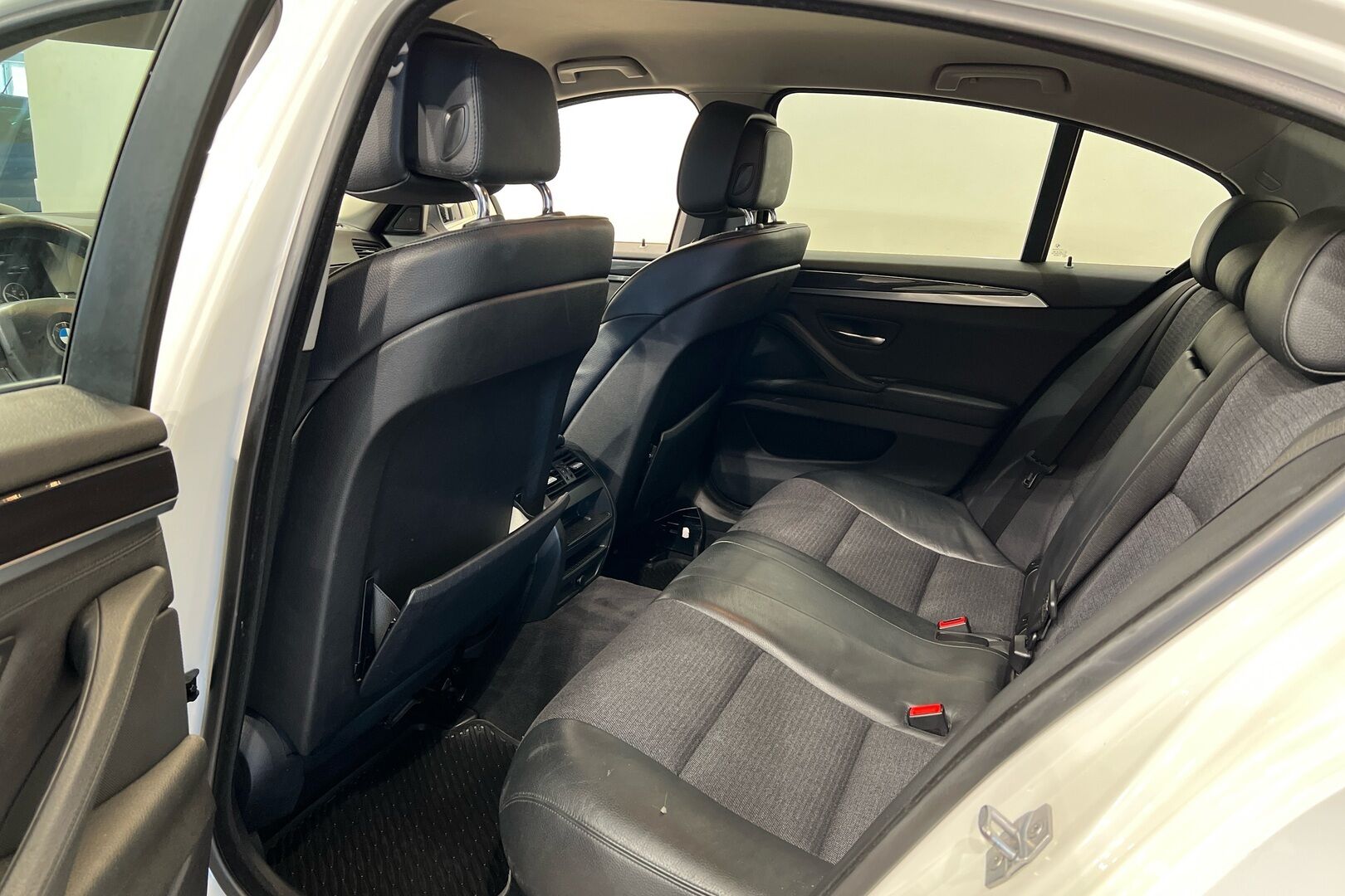 BMW 5-SARJA iso kuva 8