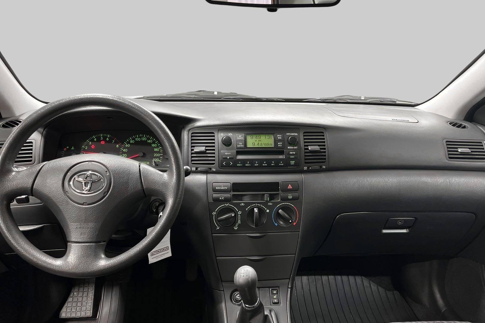 Toyota Corolla iso kuva 11