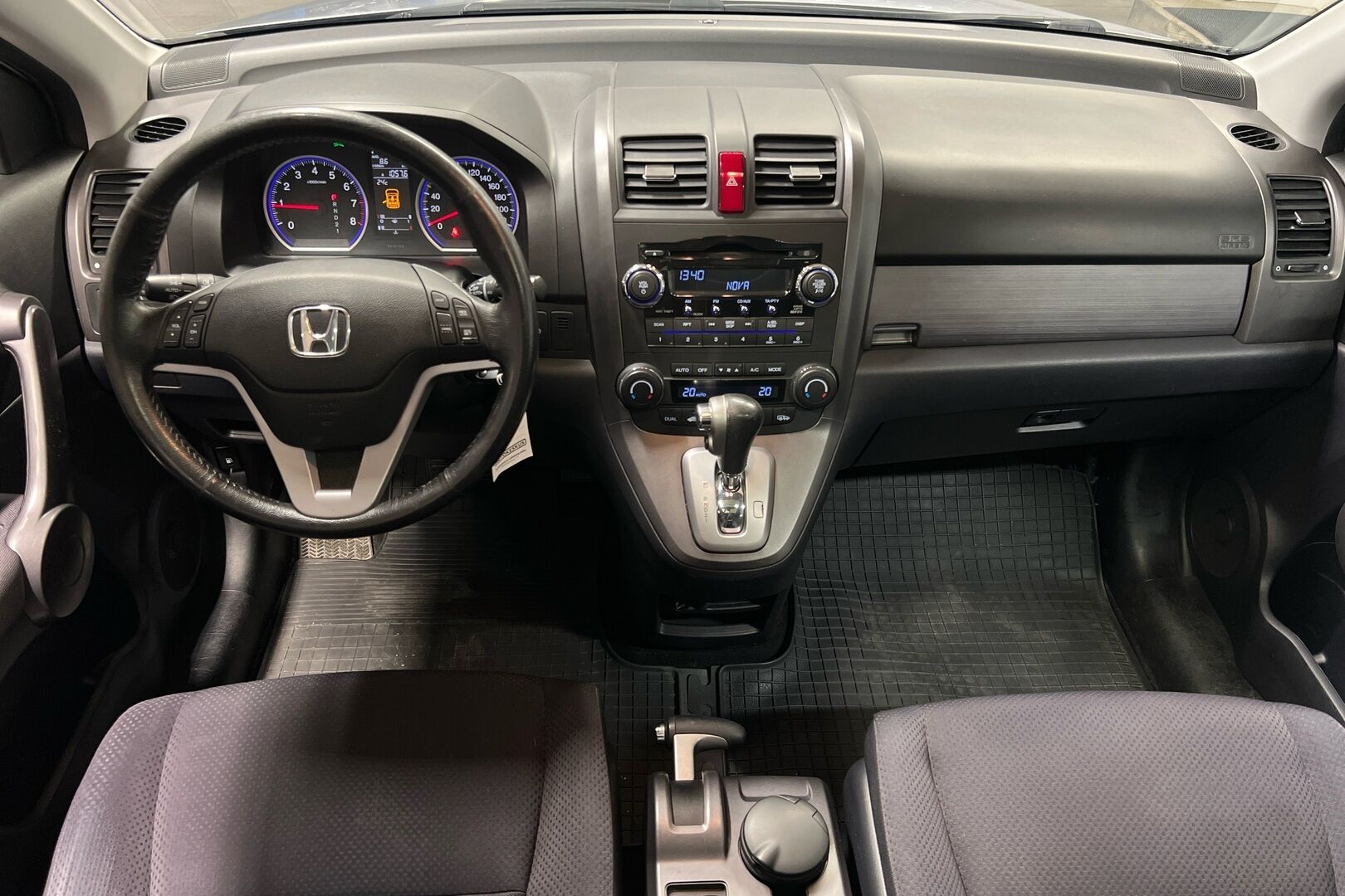 Honda CR-V iso kuva 10