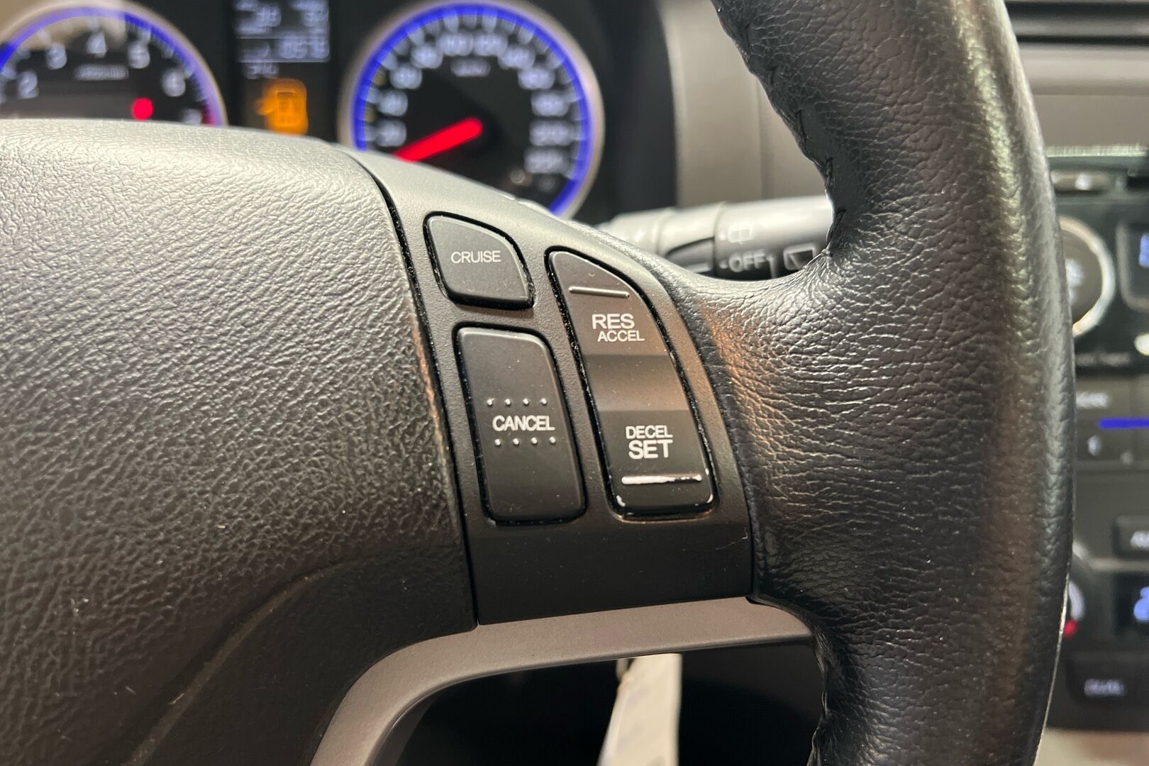 Honda CR-V iso kuva 13