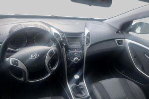 Hyundai i30 5d esikatselu 2