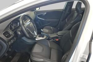 Volvo V40 esikatselu 23