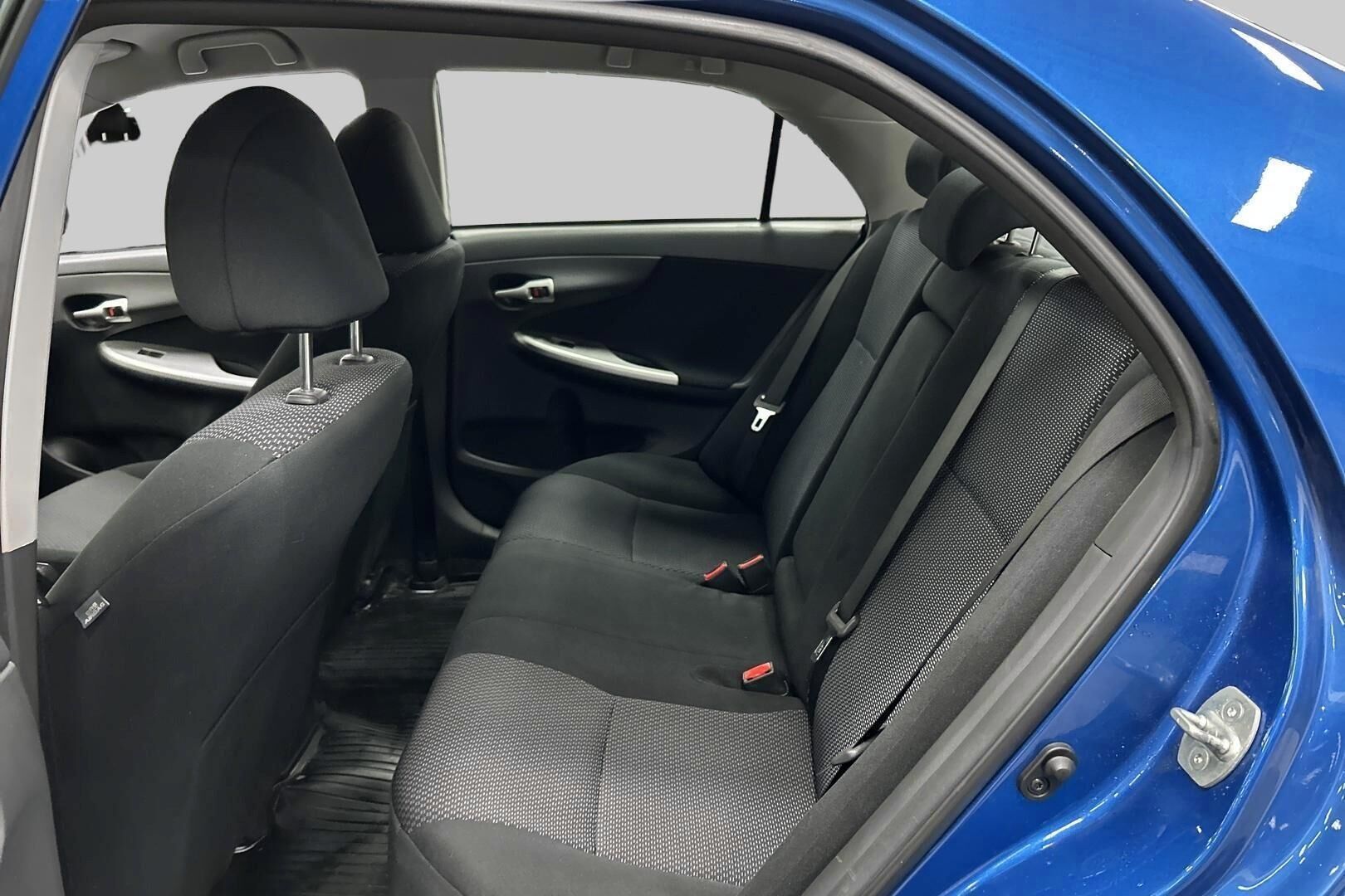 Toyota Corolla iso kuva 10