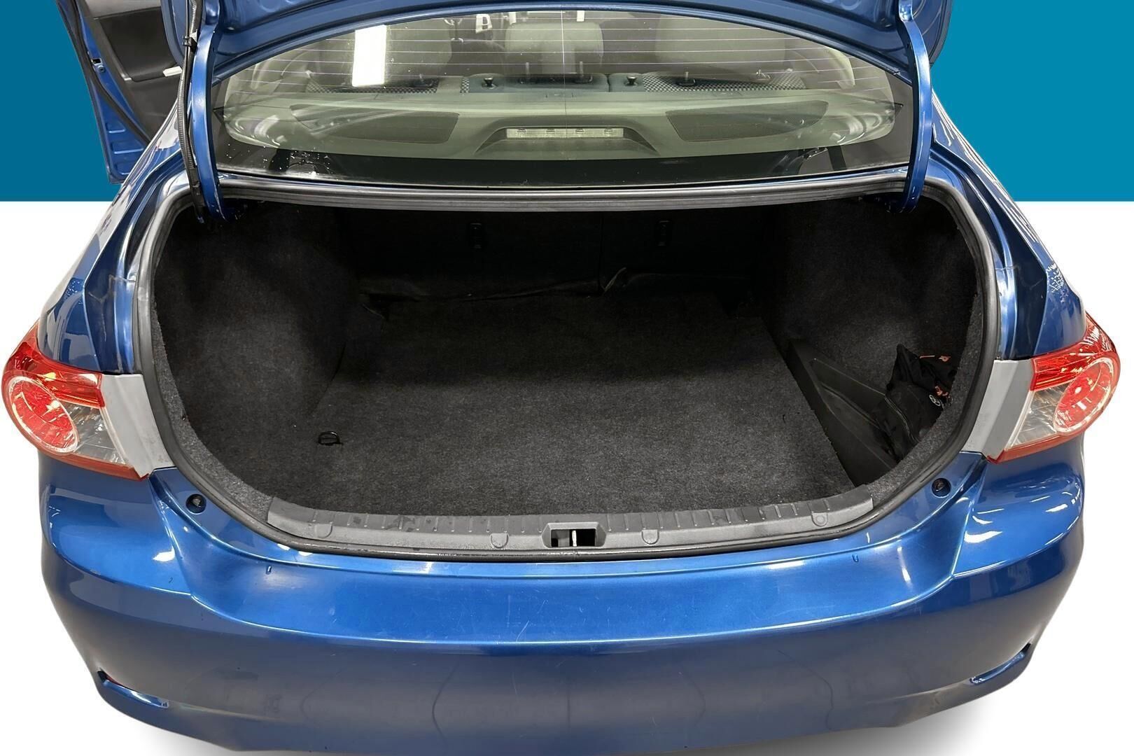 Toyota Corolla iso kuva 12