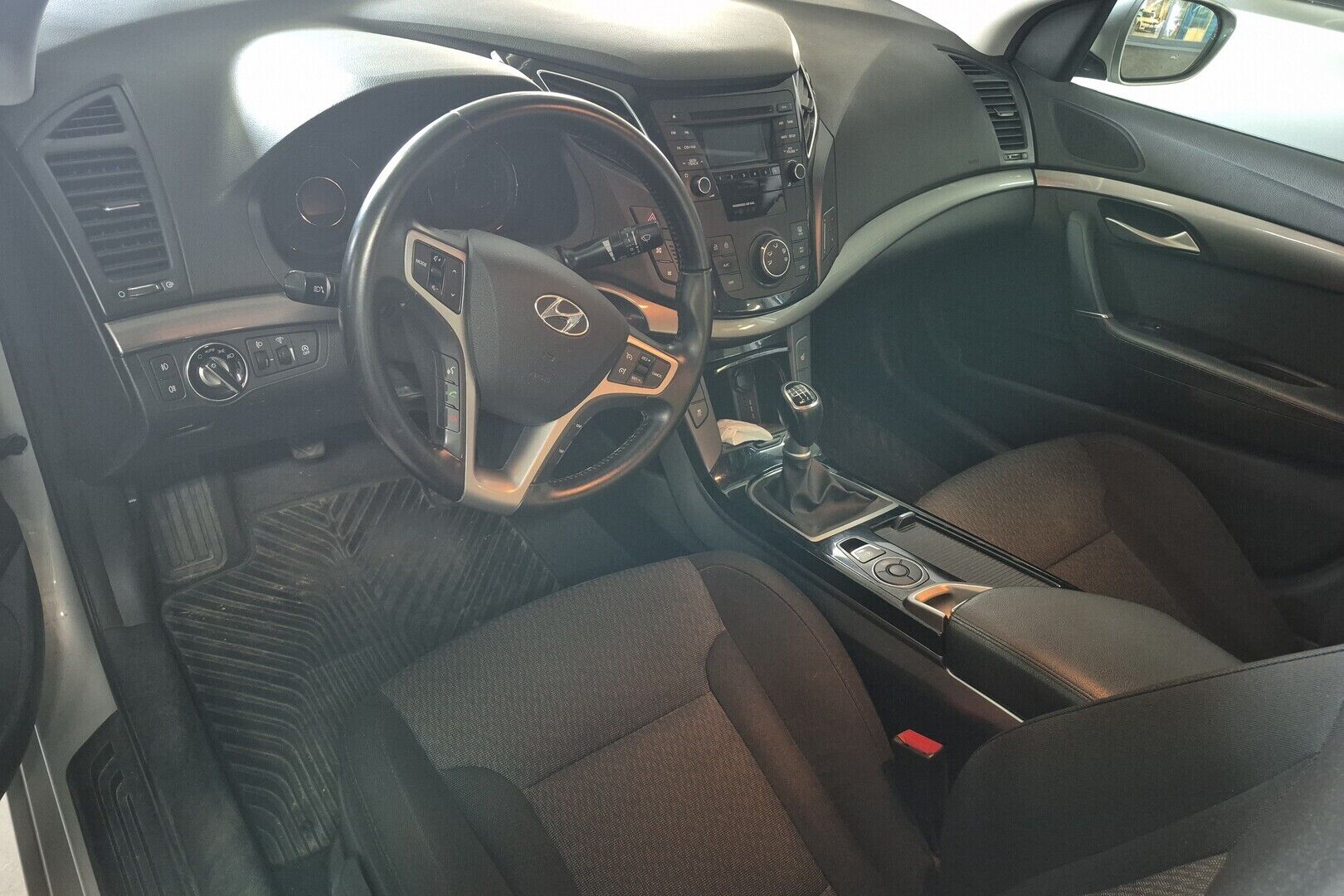 Hyundai i40 Sedan iso kuva 2