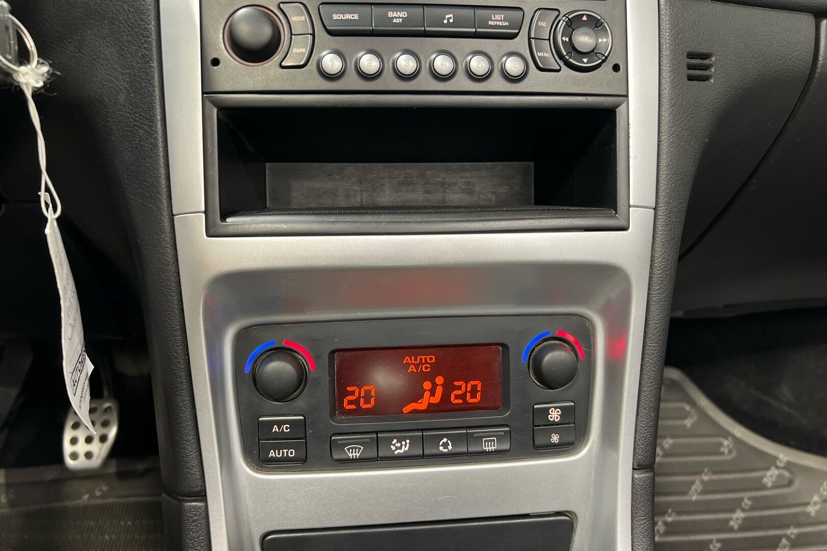 Peugeot 307 iso kuva 10