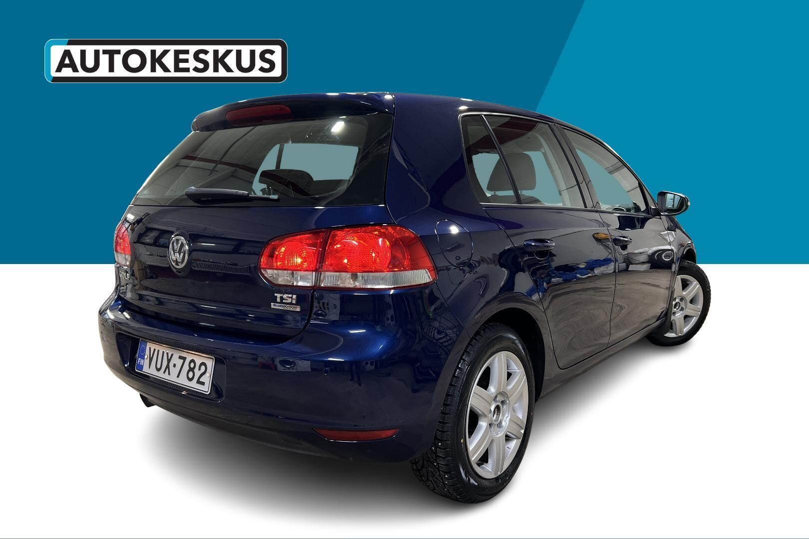 Volkswagen Golf iso kuva 4