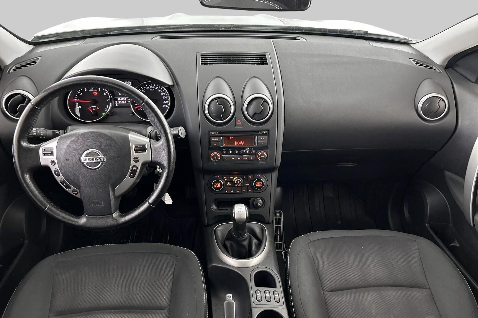 Nissan Qashqai iso kuva 11