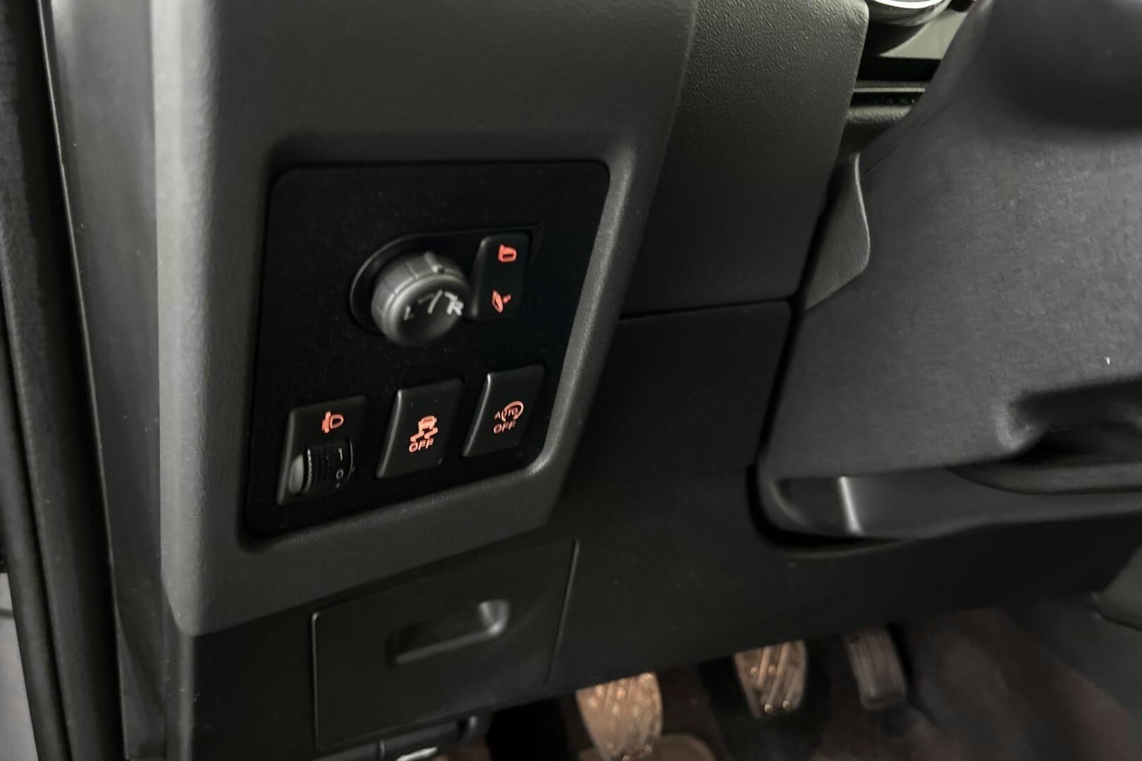 Nissan Qashqai iso kuva 15