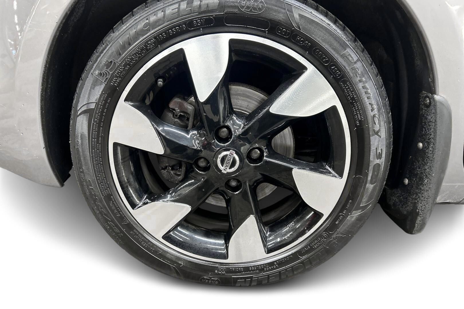Nissan Note iso kuva 13